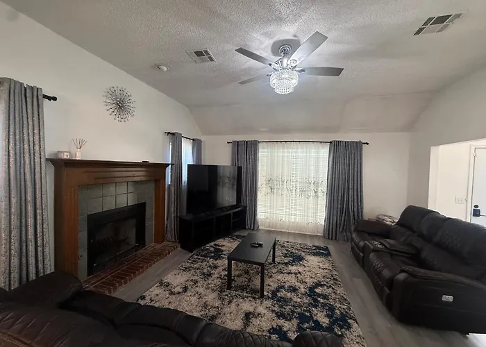 Emmanuel House Apartment
